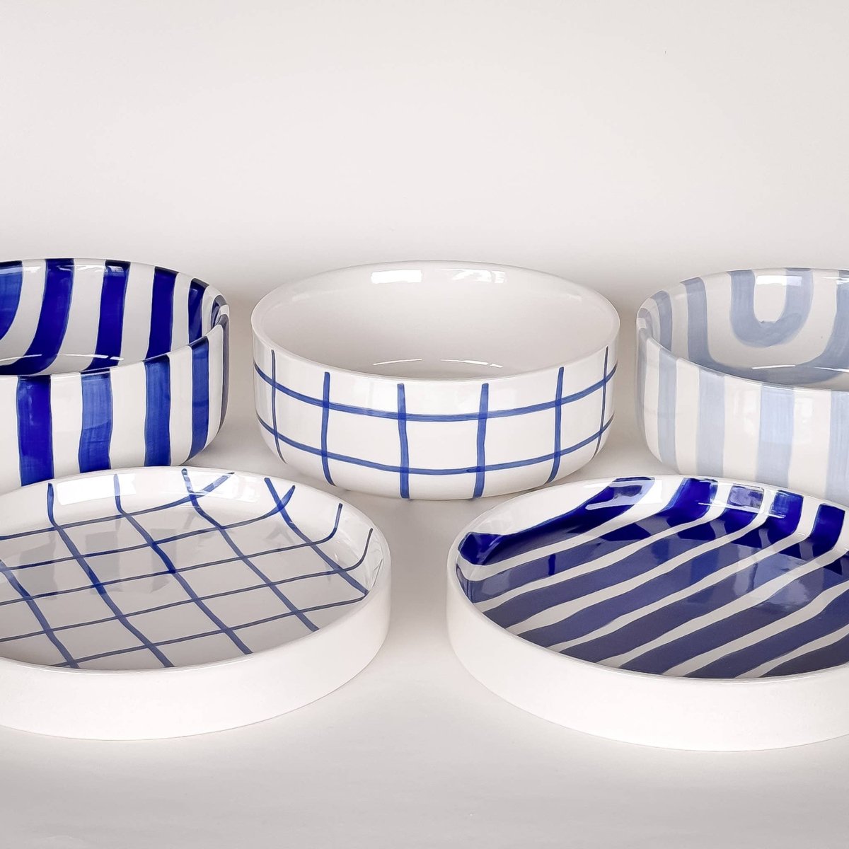 Magazin Minori - GRID Kleiner Teller mit Linienraster • mare blue - Teller - ROSA ECK Concept Store