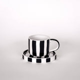 Magazin Minori - STRIPES Espressotasse mit Streifen • vulcano black - Kaffee - und Teetasse - ROSA ECK Concept Store