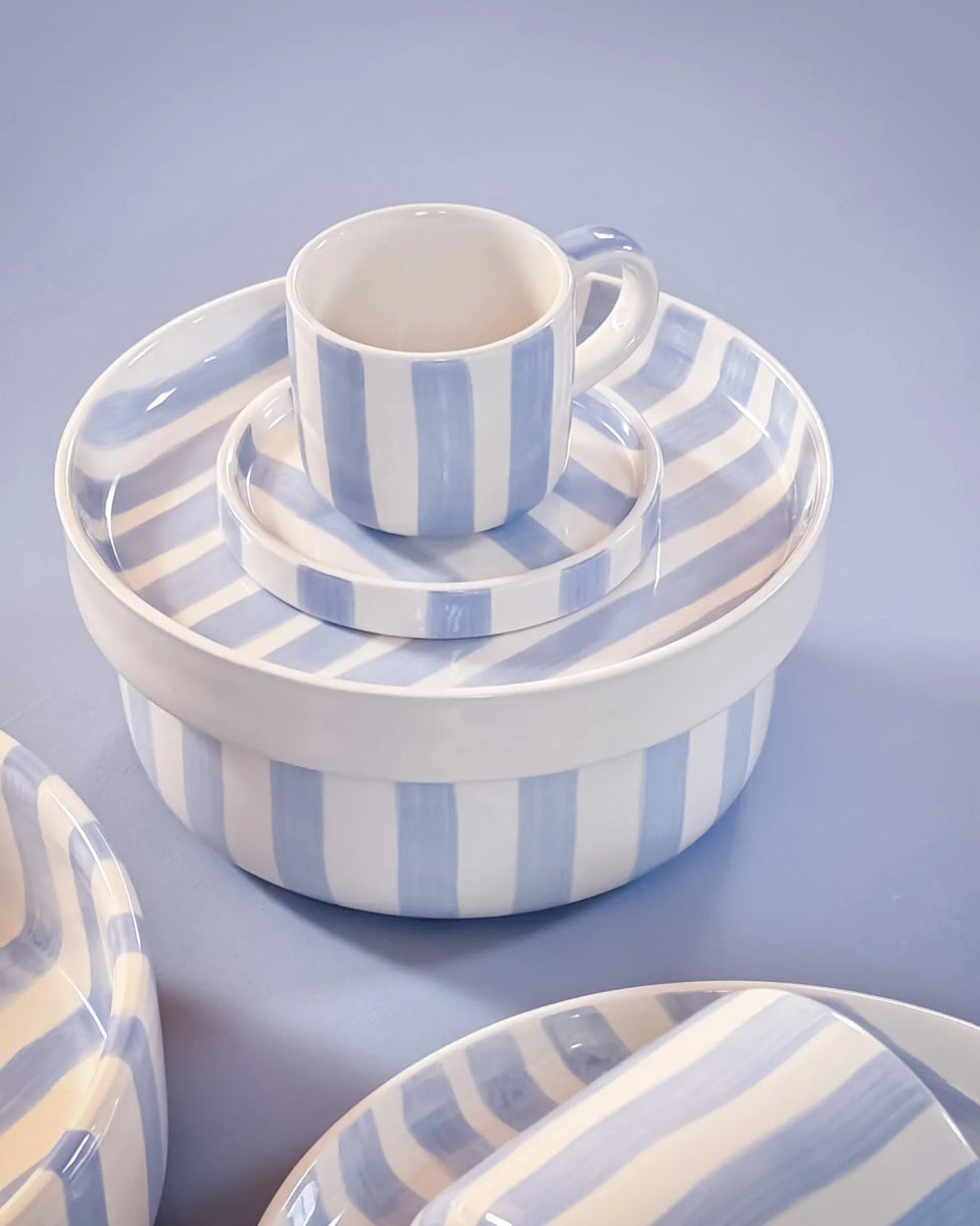 Magazin Minori - STRIPES Espressotasse mit Untersetzer • morning azzuro - Kaffee - und Teetasse - ROSA ECK Concept Store