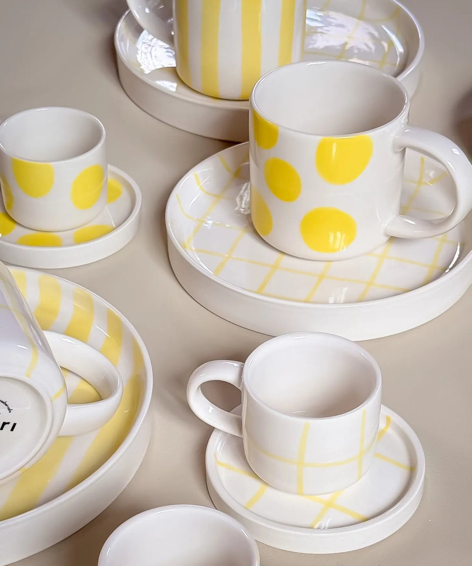 Magazin Minori - STRIPES Espressotasse mit Untersetzer • spiaggia yellow - ROSA ECK Concept Store