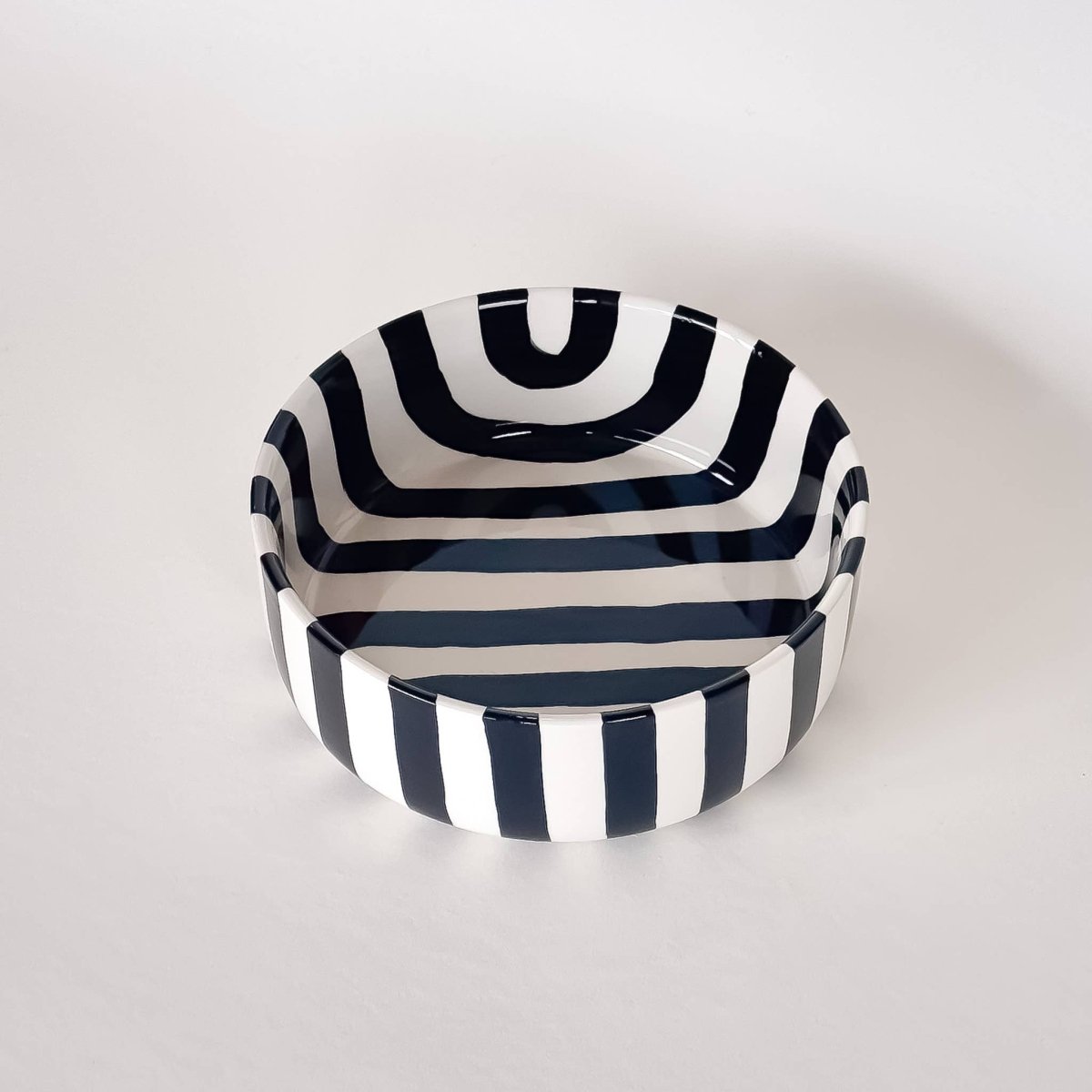 Magazin Minori - STRIPES Schale mit Streifen • vulcano black - Schüssel - ROSA ECK Concept Store