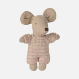 Maileg - Babymaus in Tragetasche • Rose - Spielzeug - ROSA ECK