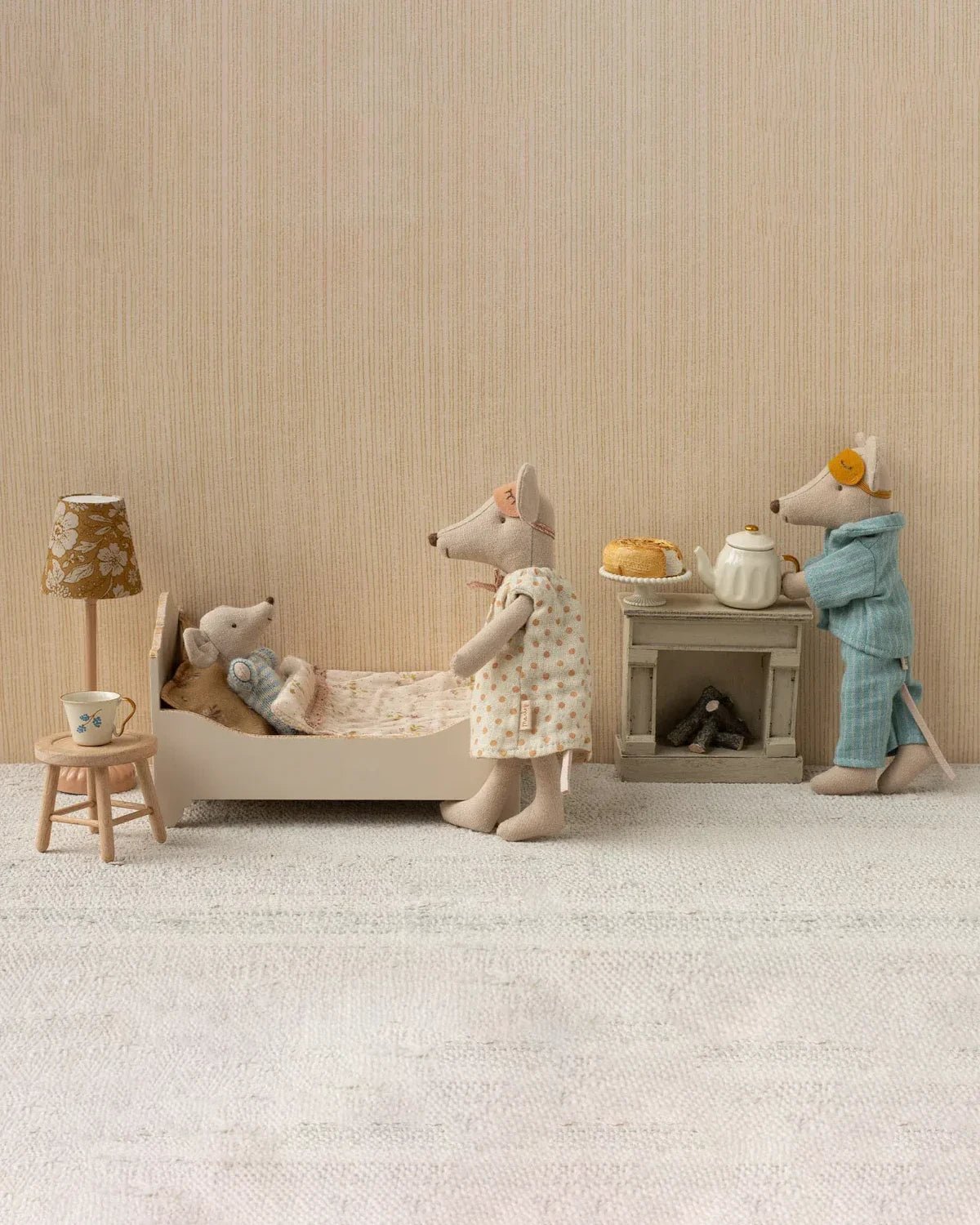 Maileg - Bett – Maus Puppenhaus • Creme - Spielzeug - ROSA ECK