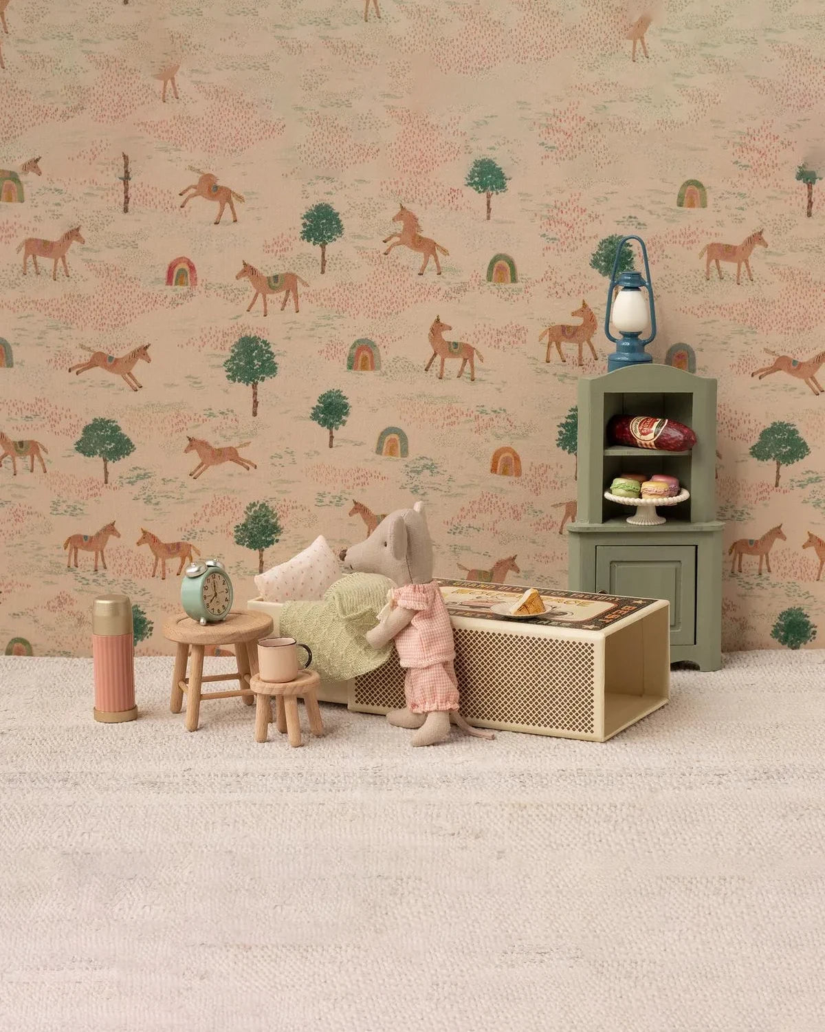 Maileg - Eckschrank – Maus Puppenhaus • Hellgrün - Spielzeug - ROSA ECK