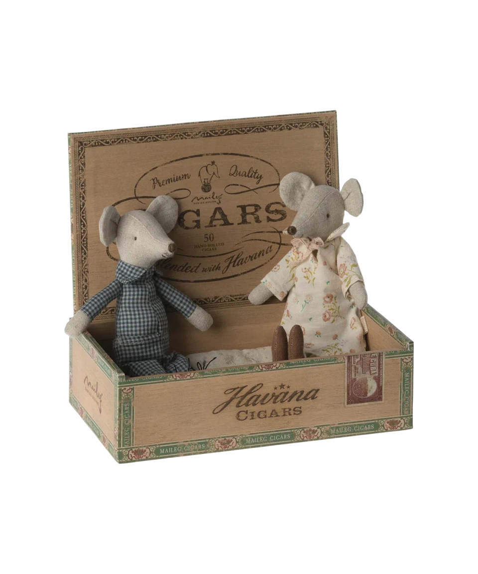 Maileg - Maileg Oma und Opa Maus in Box - Spielzeug - ROSA ECK Concept Store