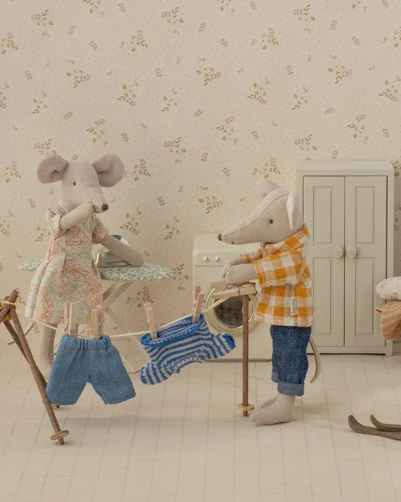 Maileg - Strickpullover und Hose (Großer Bruder Maus) für Puppenhaus - Spielzeug - ROSA ECK Concept Store