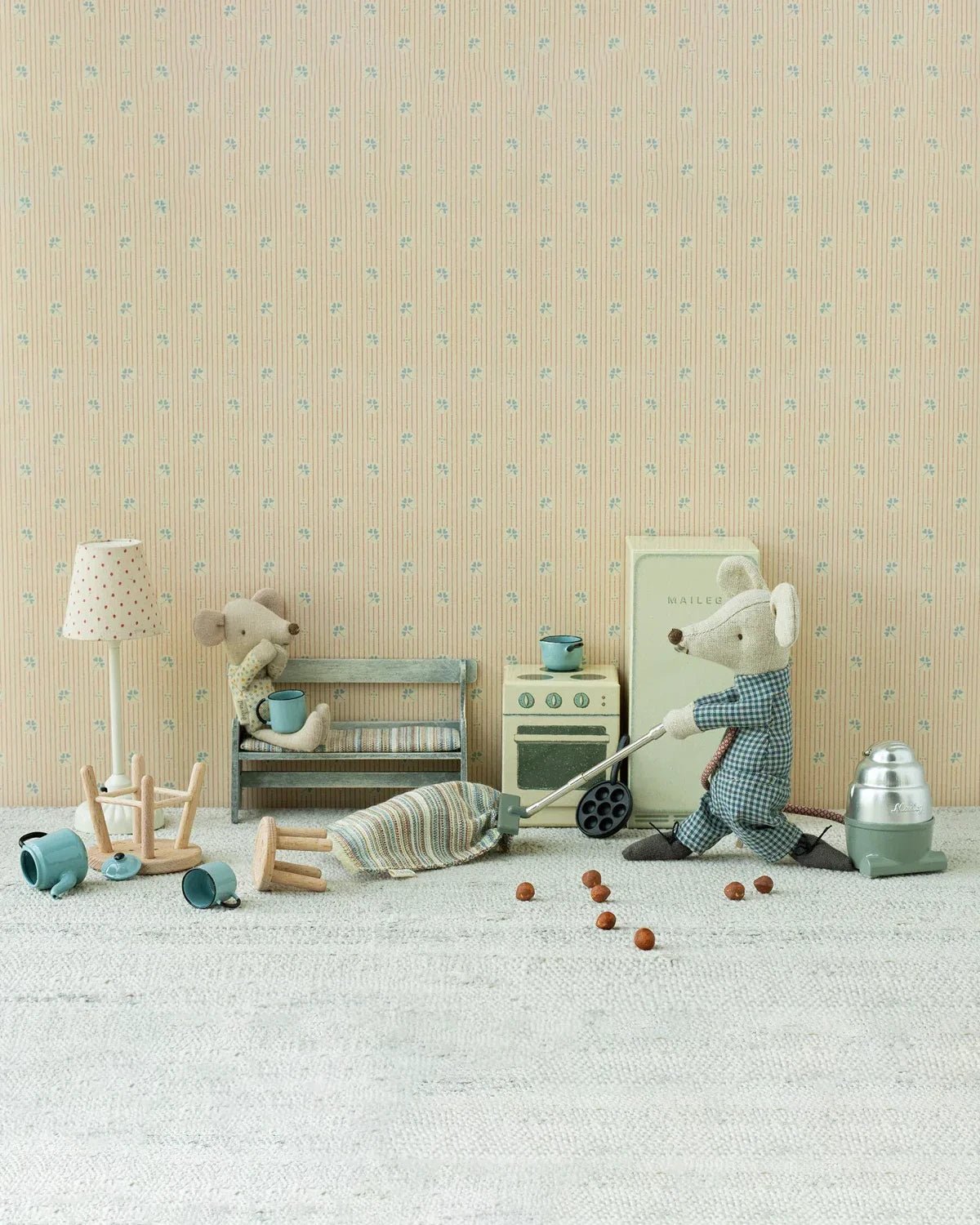 Maileg - Teppich Gestreift (Medium) – Maus Puppenhaus - Spielzeug - ROSA ECK