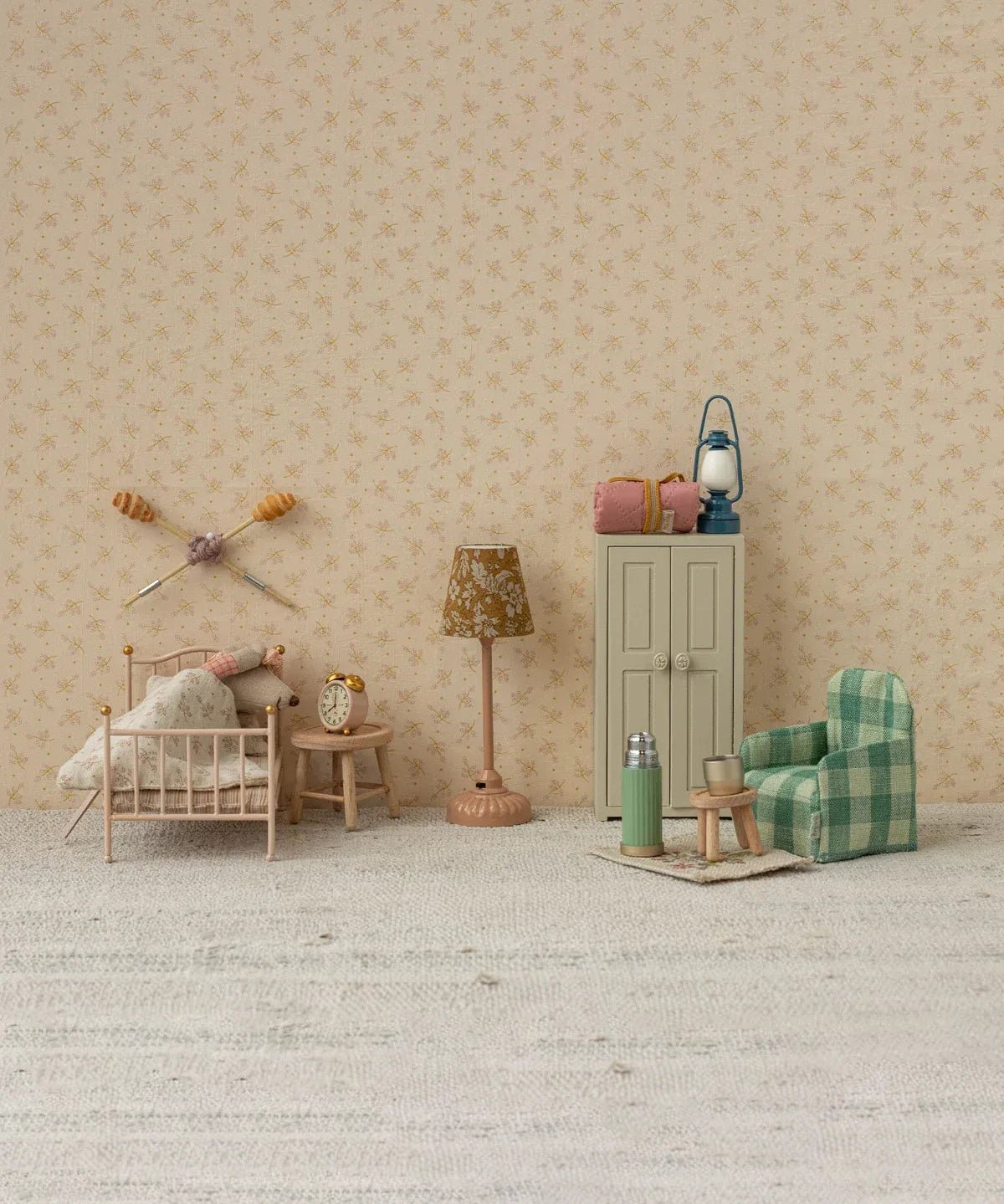 Maileg - Vintage Stehlampe – Maus Puppenhaus • Dunkel Powder - Spielzeug - ROSA ECK