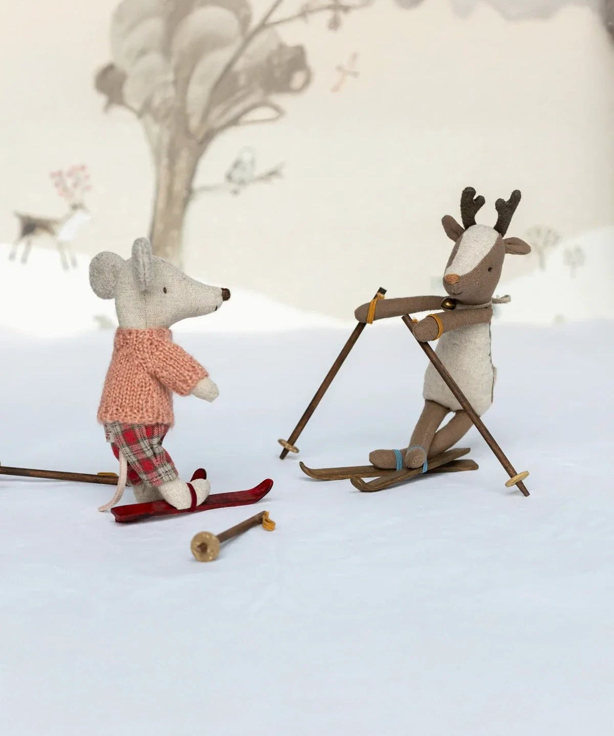 Maileg - Wintermaus mit Ski – Große Schwester - Spielzeug - ROSA ECK Concept Store