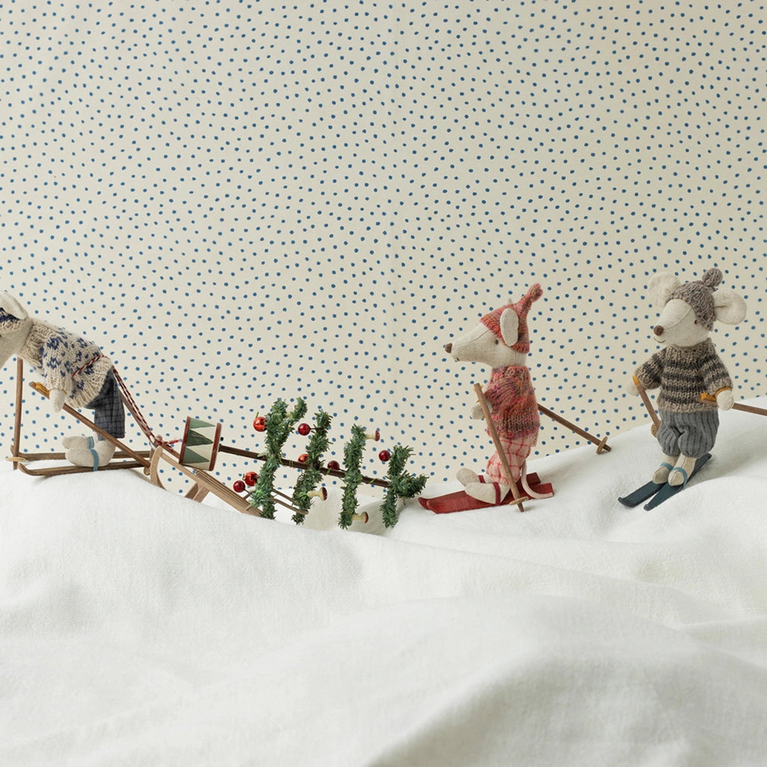 Maileg - Wintermaus mit Ski – Papa - ROSA ECK