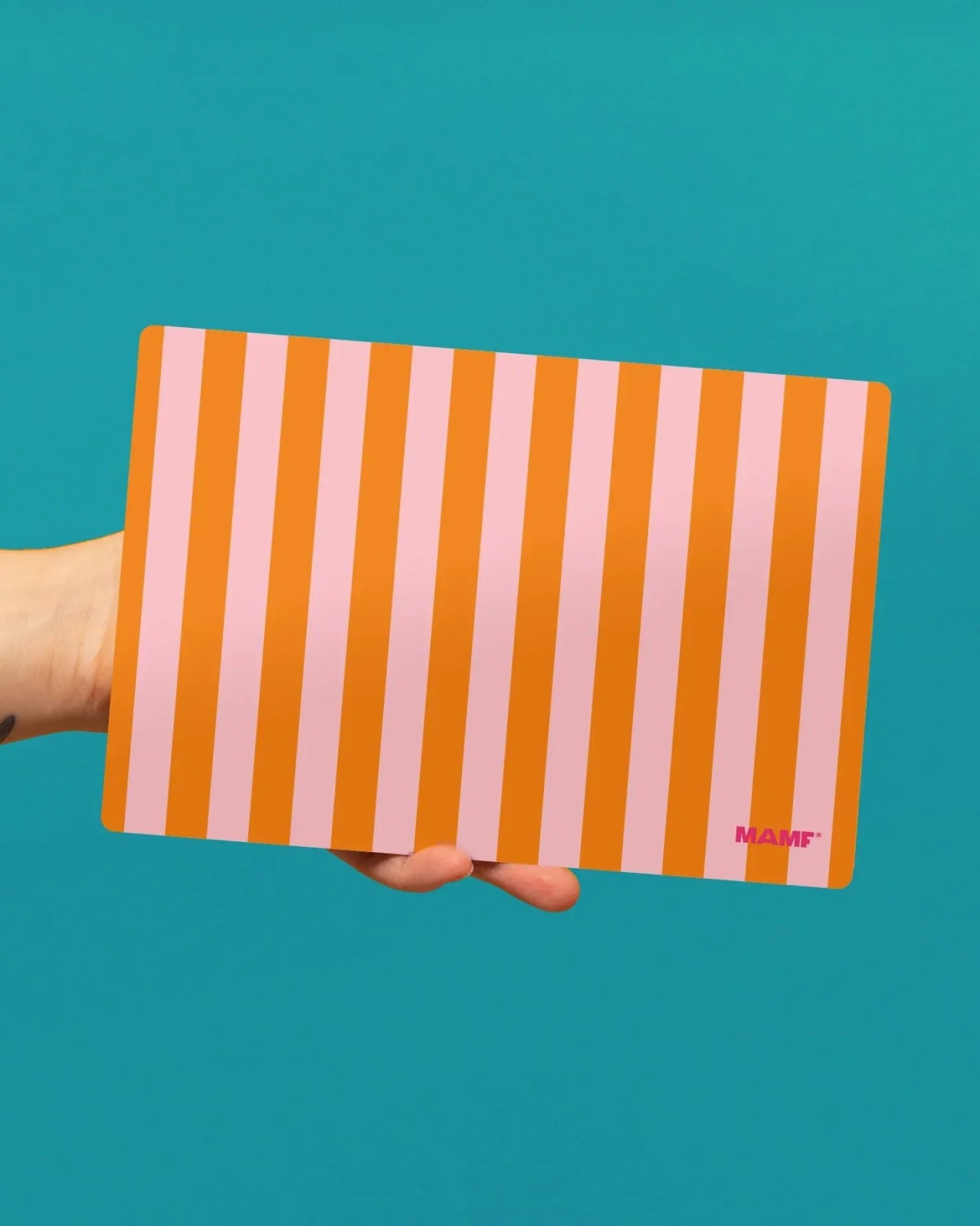 MAMF - YVES SAINT CROISSANT Frühstücksbrettchen - Serviertablett - ROSA ECK