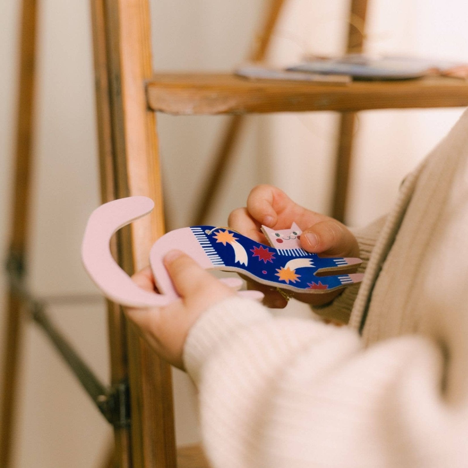 milin - Weihnachtsanhänger aus Holz • Charming Cat - Dekoration - ROSA ECK