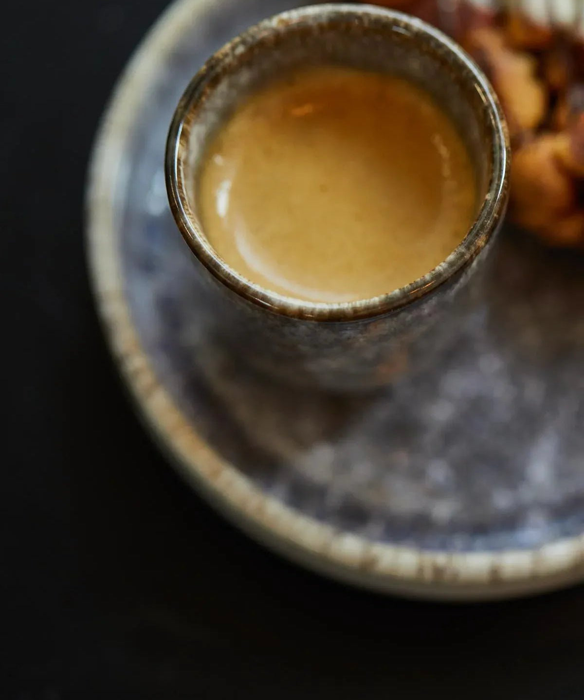 onomao - TRADITIONELL Espressobecher • Steingrau Dipped - Espressotasse - ROSA ECK