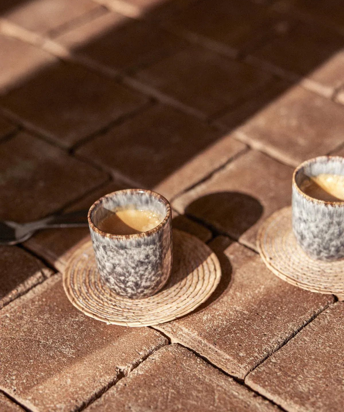 onomao - TRADITIONELL Espressobecher • Steingrau - Espressotasse - ROSA ECK