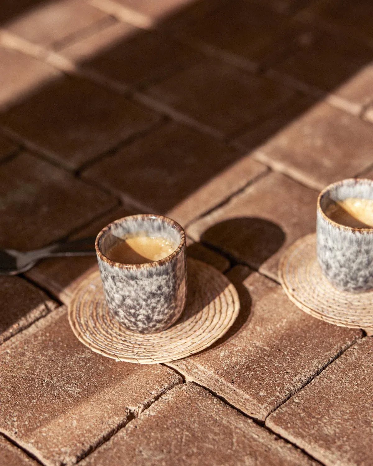 onomao - TRADITIONELL Espressobecher • Steingrau - Espressotasse - ROSA ECK