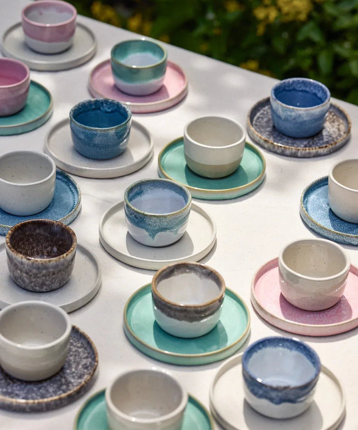 onomao - TRADITIONELL Kleiner Becher • Steingrau Dipped - Kaffee - und Teetasse - ROSA ECK