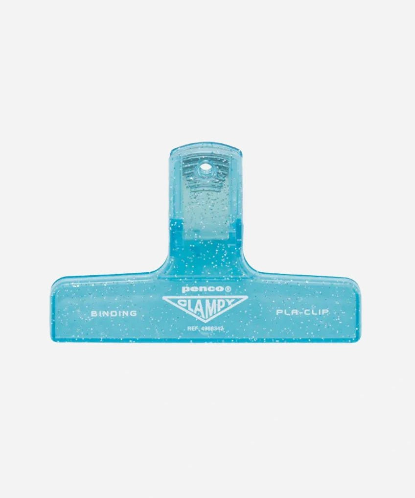 Penco - CLAMPY Große Papierklammer • Glitter Light Blue - ROSA ECK