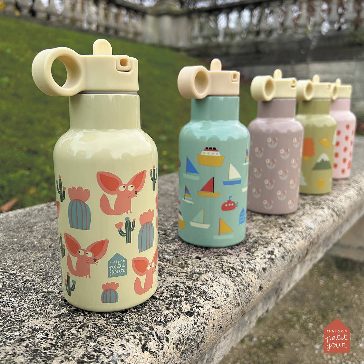 Petit Jour Paris - Kinder-Trinkflasche aus Edelstahl (350 ml) • Blümchen, Lila - ROSA ECK