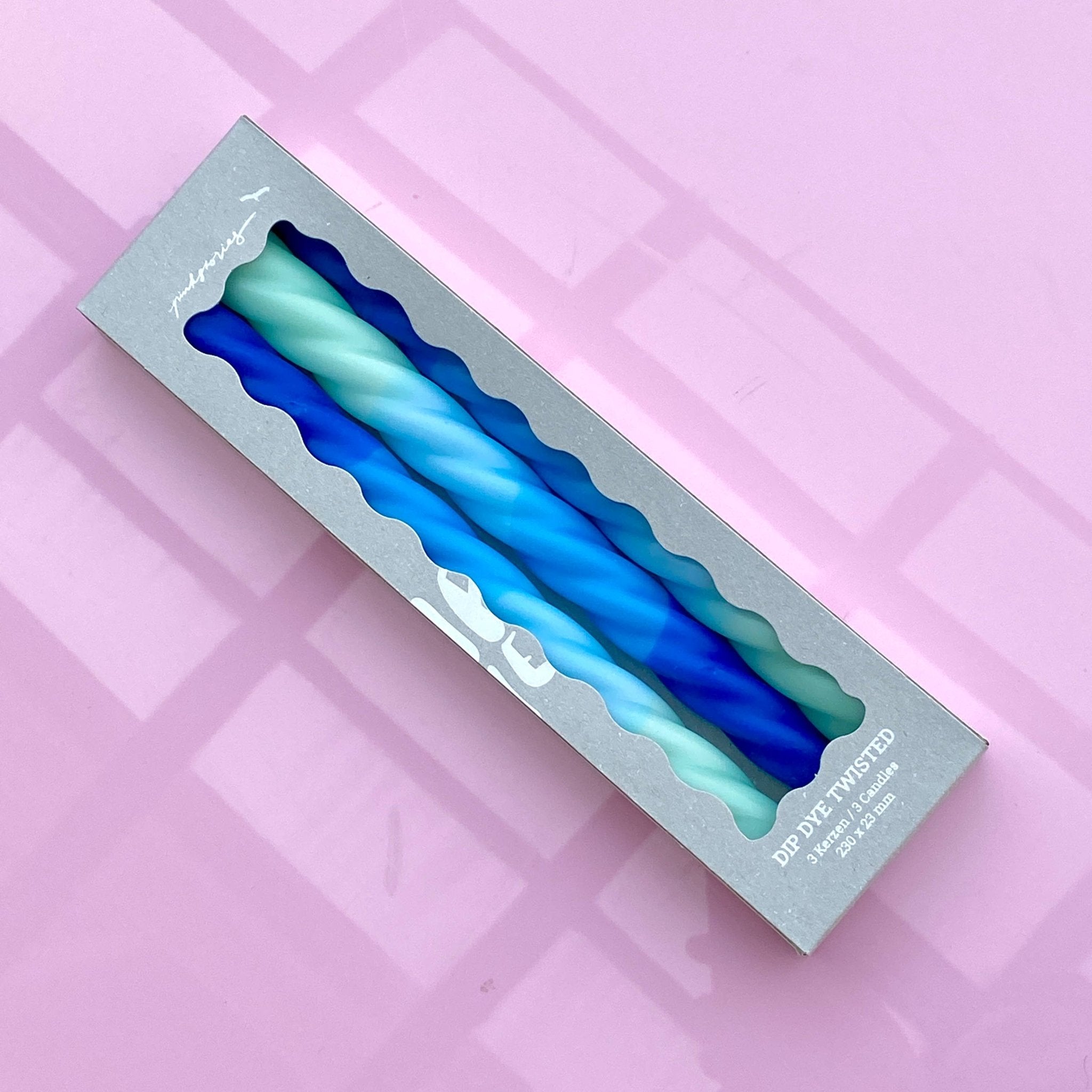 Pink Stories - DIP DYE TWISTED * Kerzen 3er - Set | Shades of Blueberry - Kerze - ROSA ECK Concept Store