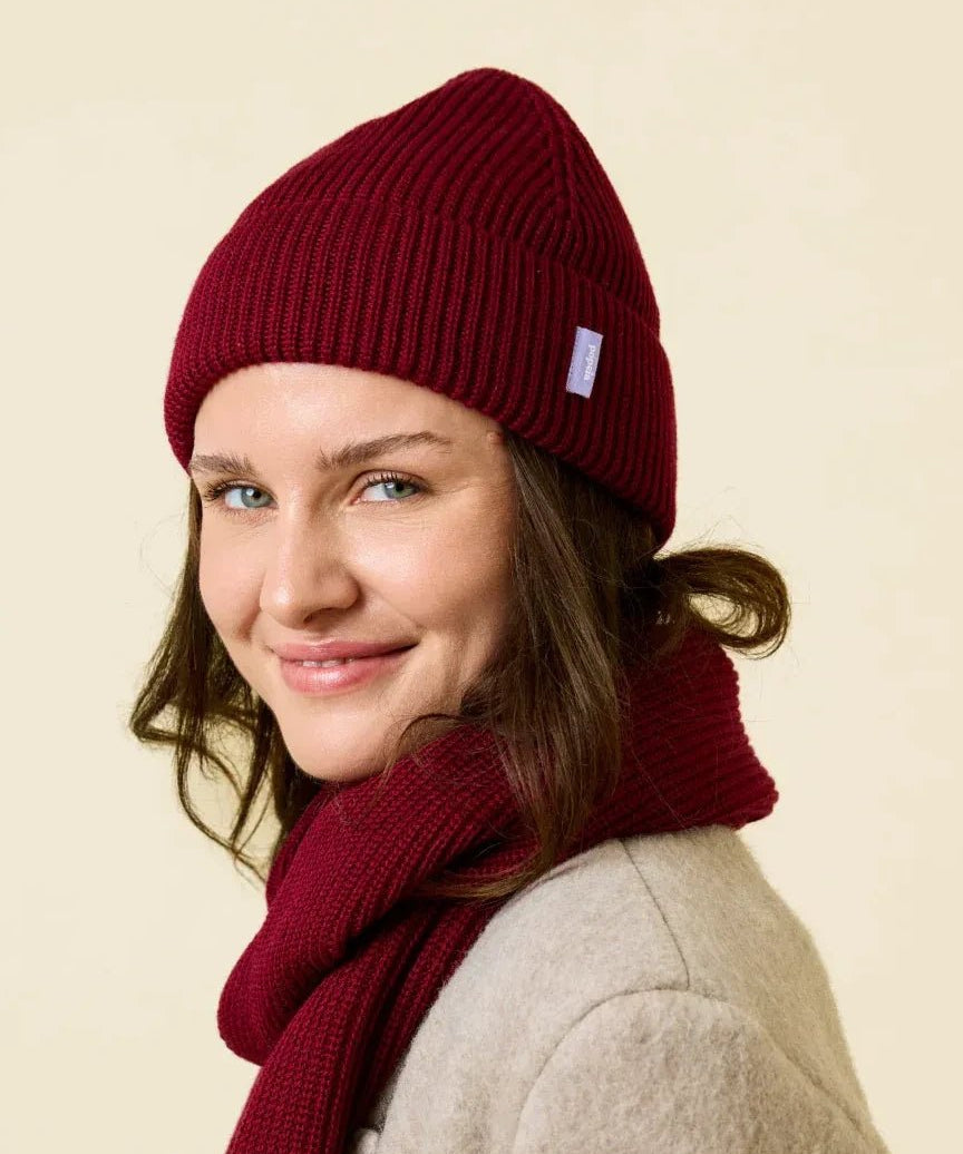 Popeia - Beanie aus Merinowolle • Bordeaux - Beanie - ROSA ECK