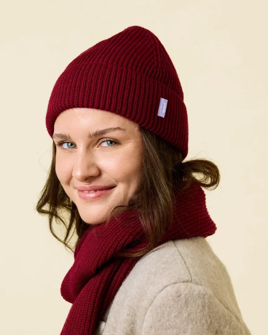 Popeia - Beanie aus Merinowolle • Bordeaux - Beanie - ROSA ECK