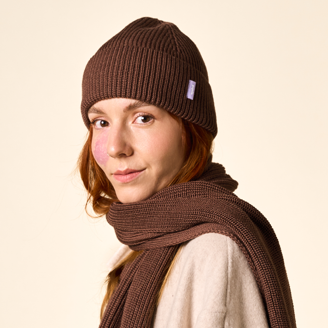 Beanie aus Merinowolle in Dunkelbraun von popeia