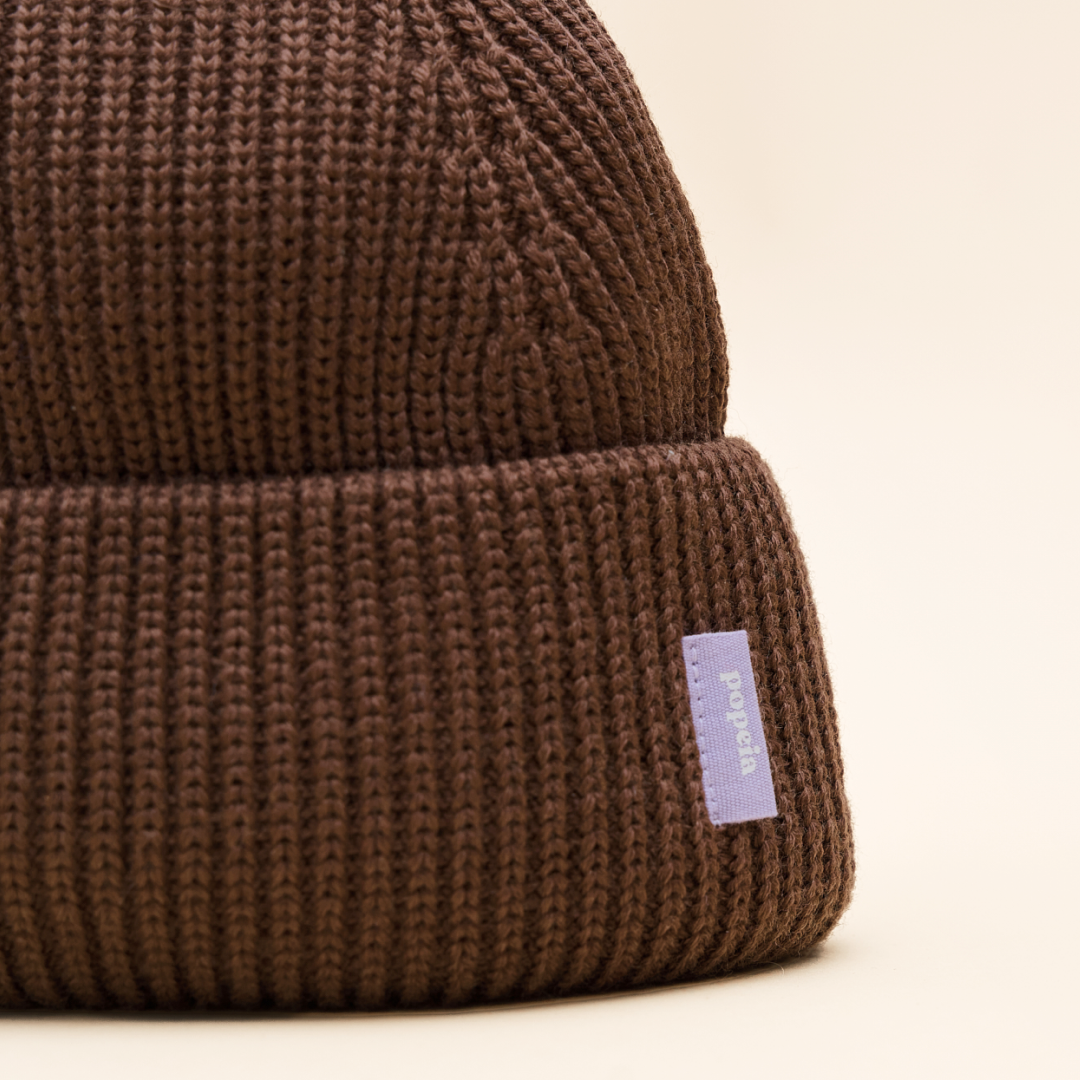 Beanie aus Merinowolle in Dunkelbraun von popeia