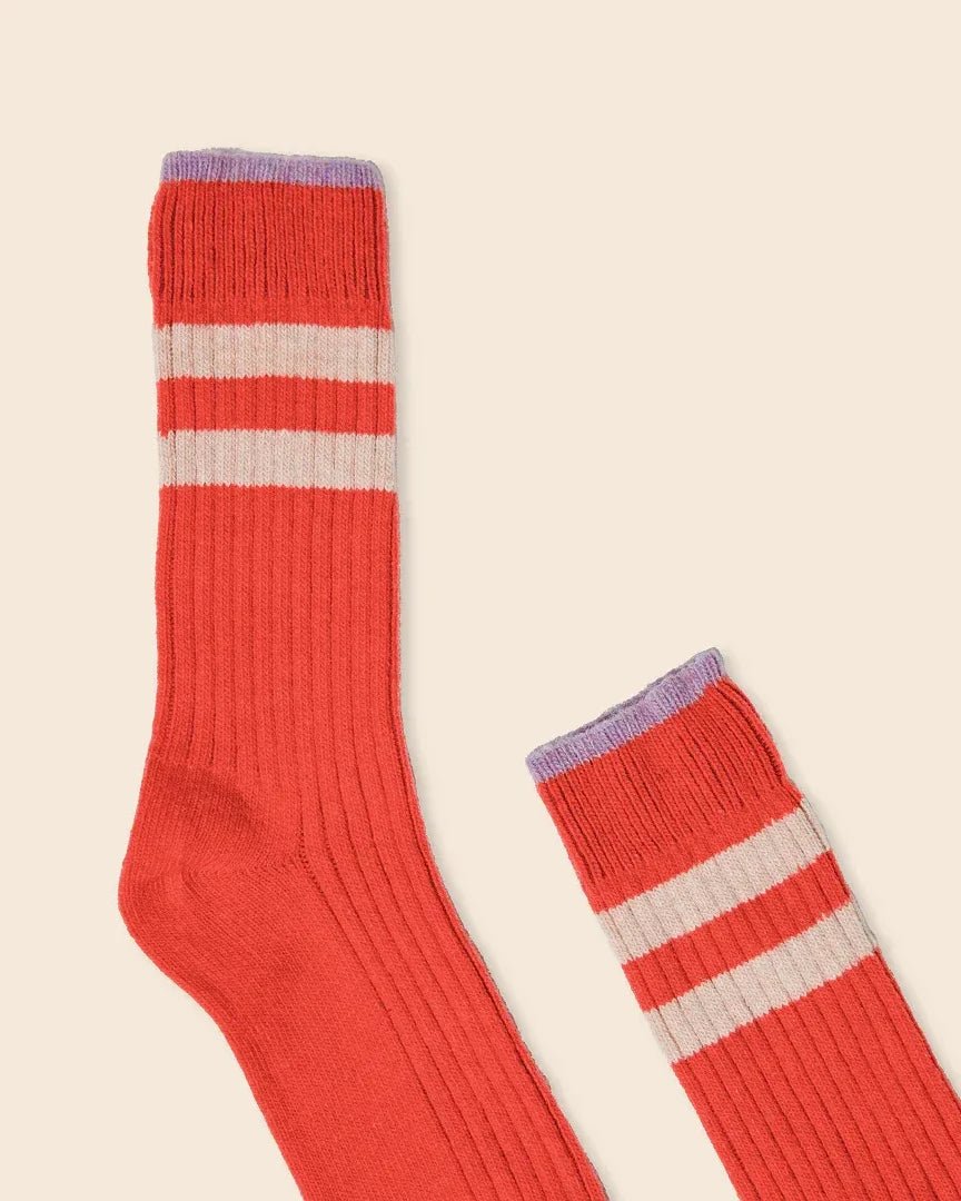 Popeia - Dünne Stricksocken aus Wolle • Rot - Socken - ROSA ECK
