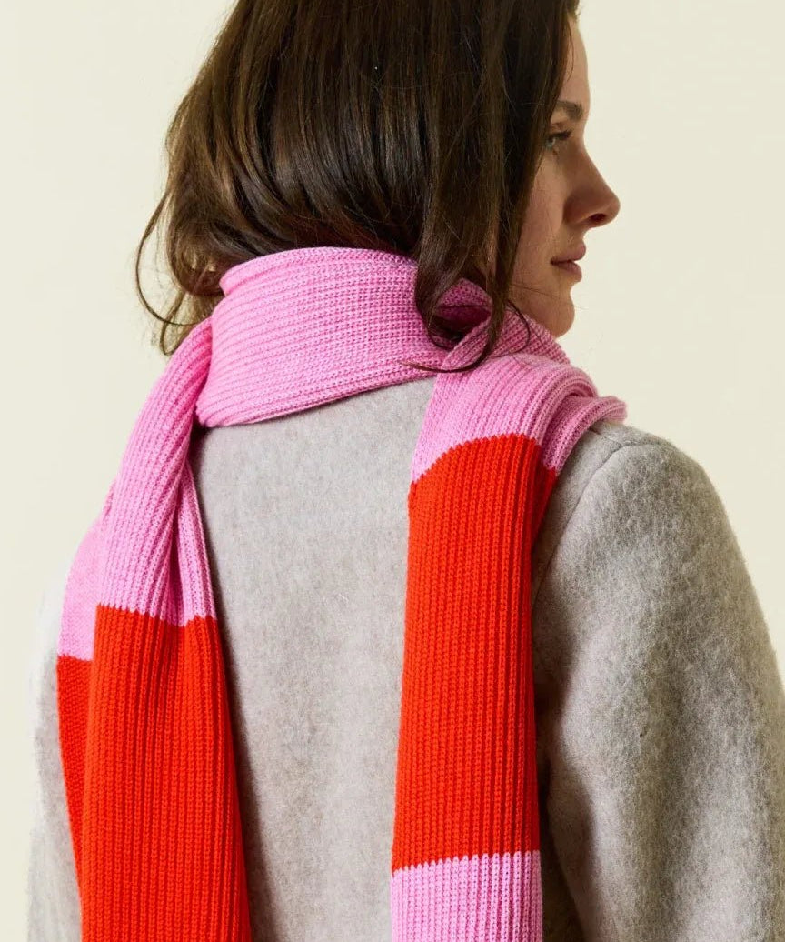 Popeia - Gestreifter Schal aus Merinowolle • Pink/Rot - Schal - ROSA ECK