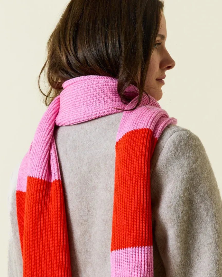 Popeia - Gestreifter Schal aus Merinowolle • Pink/Rot - Schal - ROSA ECK