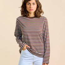 Gestreiftes Langarmshirt aus Bio-Baumwolle in Braun und Cremeweiß