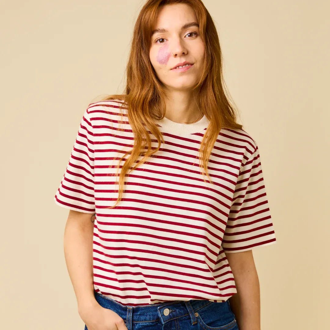 popeia - T-Shirt Gestreift aus Bio - Baumwolle | Bordeaux/Off - White - T-Shirt - ROSA ECK Concept Store