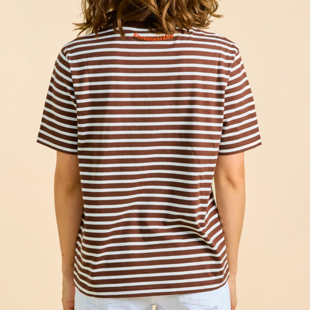Gestreiftes T-Shirt in Braun und Cremeweiß – Ansicht 3
