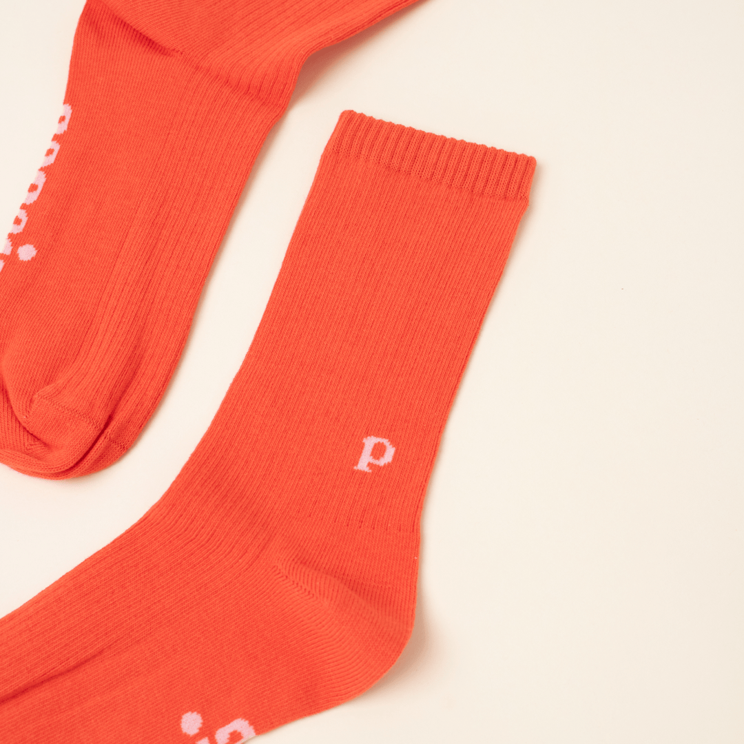 popeia - THE CASUAL Socken aus Bio - Baumwolle | Aperol Rot - ROSA ECK