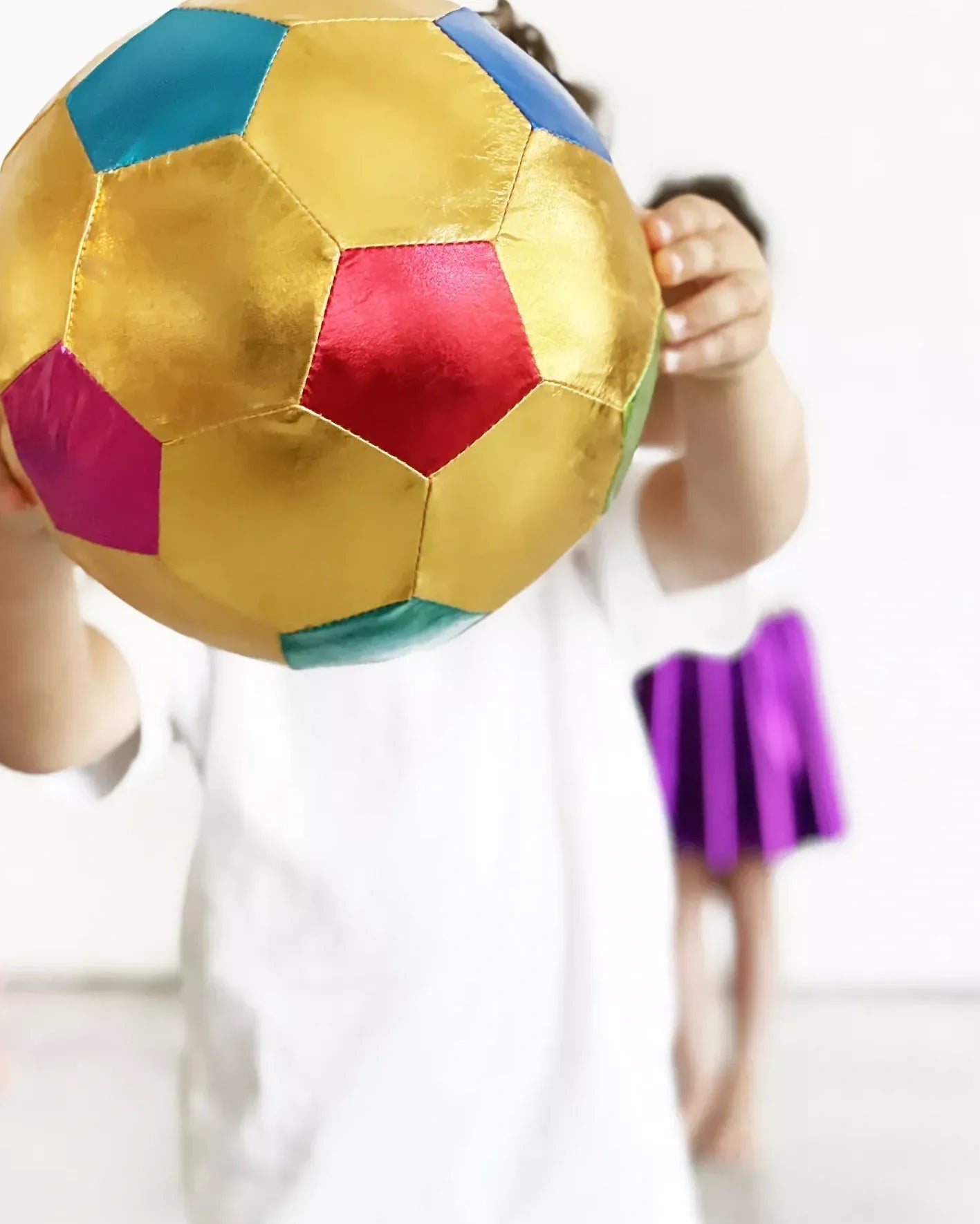 Ratatam - FOOTBALL Stoffball (⌀ 22 cm) • Gold Multico - ROSA ECK