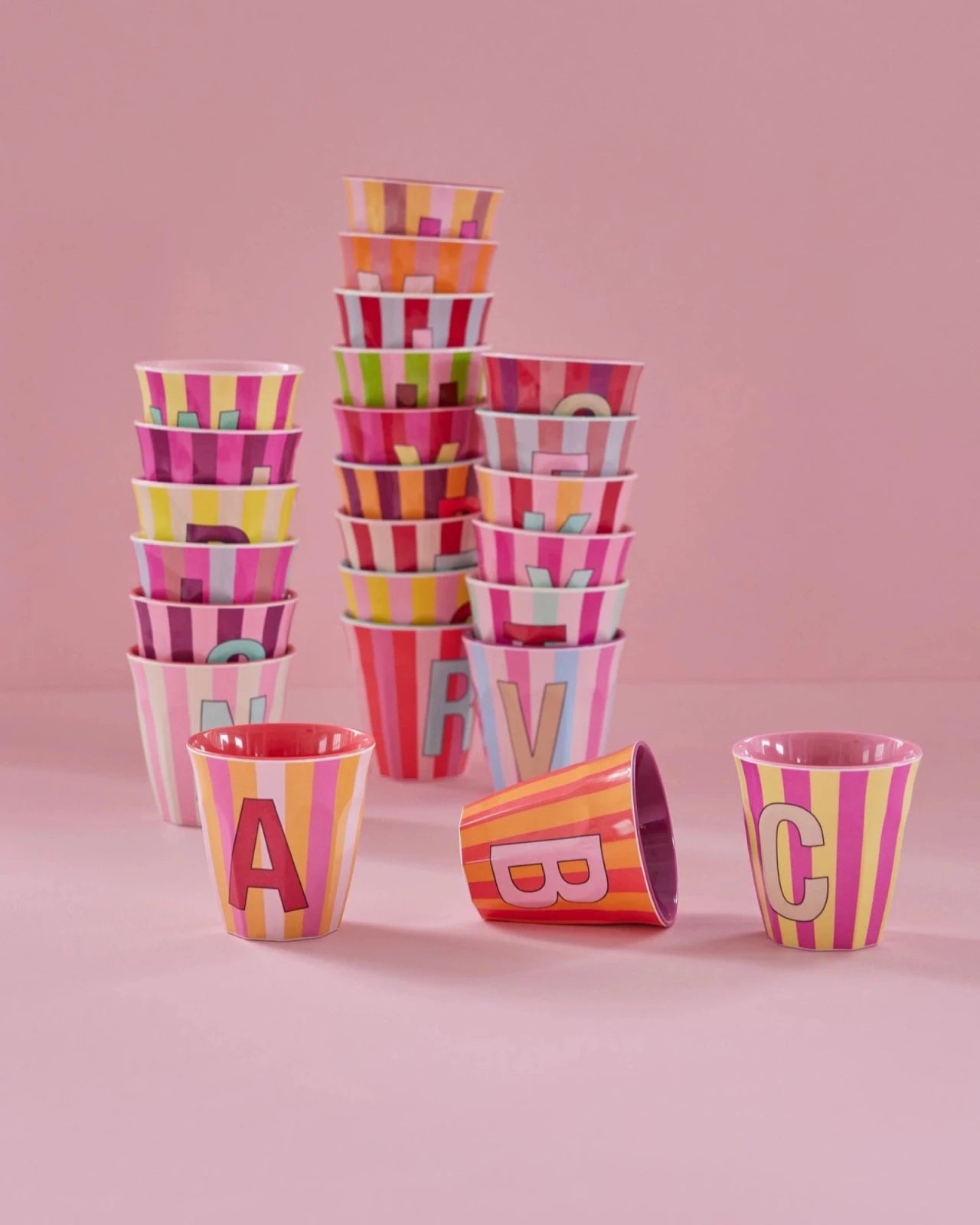 rice Buchstabenbecher (250 ml) – I Stripes, Pink