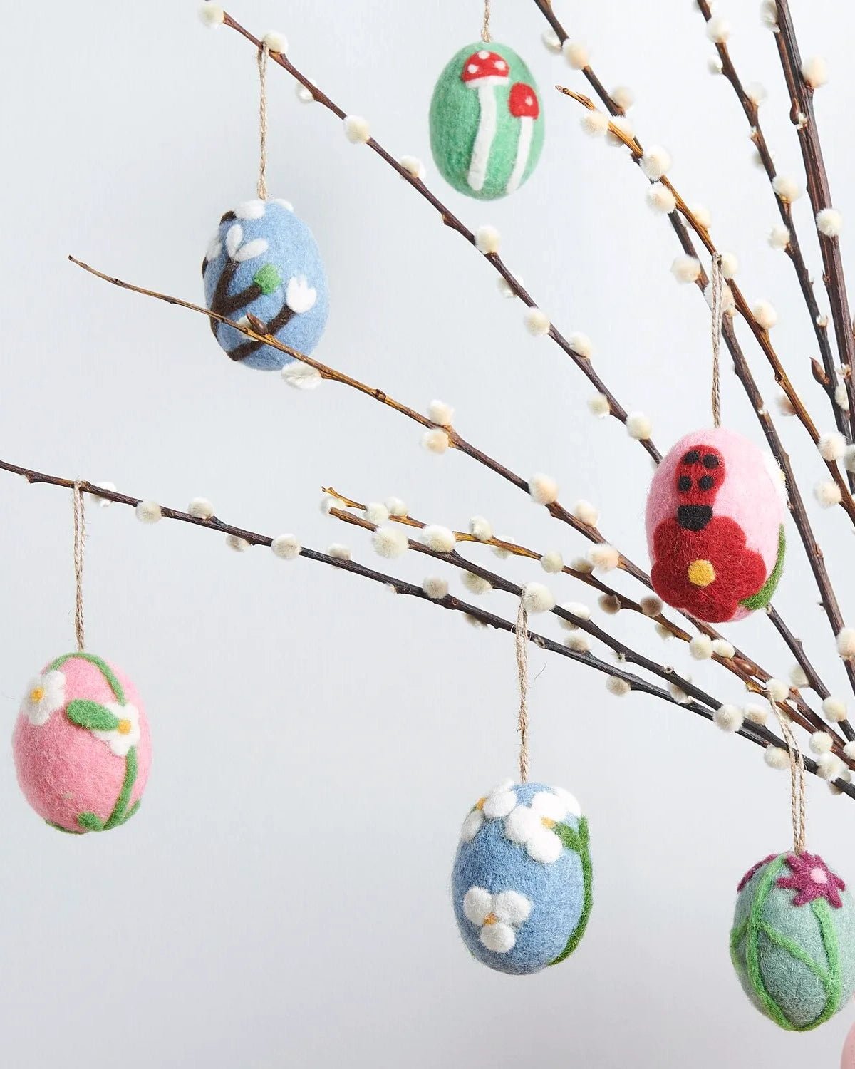 Rico Design - Filz Ei Aufhänger • Gänseblümchen Rosa - ROSA ECK