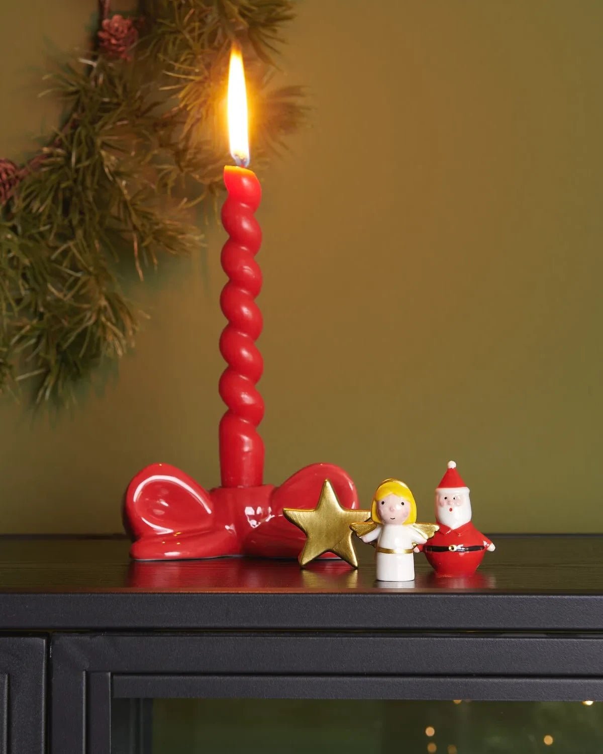 Rico Design - Porzellan Kerzenhalter Schleife • Rot - Kerzenständer - ROSA ECK