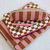 Rose in April - ANOUK iPad - Hülle • Checks Caramel - ROSA ECK