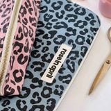 Rose in April - ANOUK iPad - Hülle • Graou Blue Sky - ROSA ECK