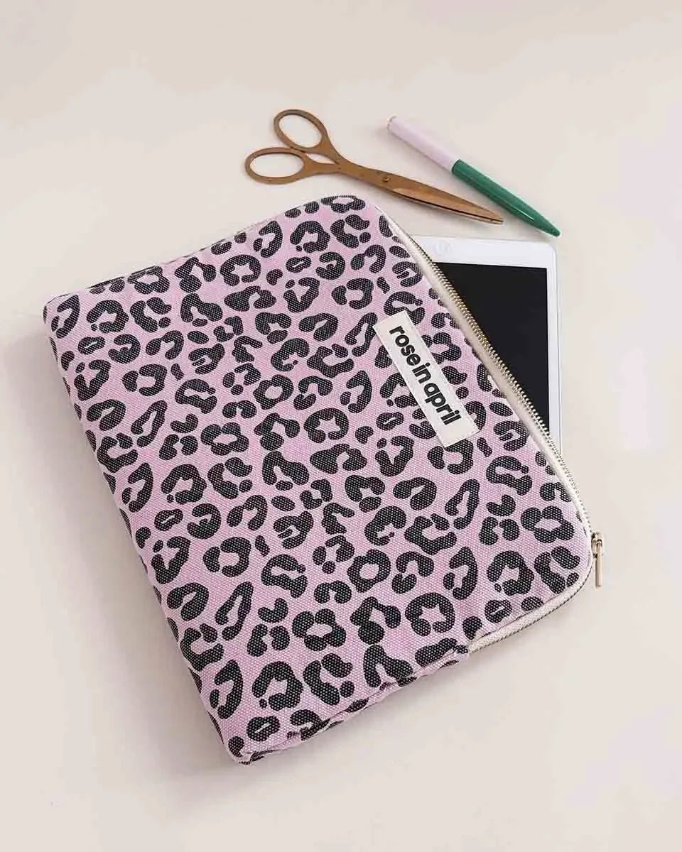 Rose in April - ANOUK iPad - Hülle • Graou Bubble Pink - ROSA ECK