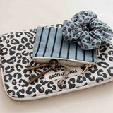 Rose in April - ANOUK iPad - Hülle • Graou Greige - iPad - Hülle - ROSA ECK