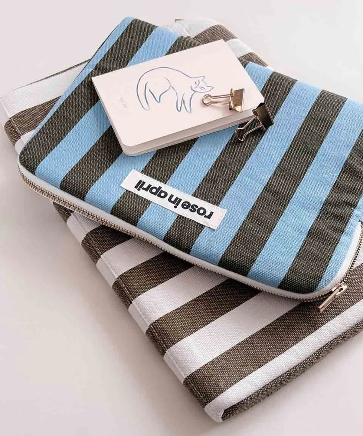 Rose in April - ANOUK iPad - Hülle • Stripes Olive/Blue - iPad - Hülle - ROSA ECK