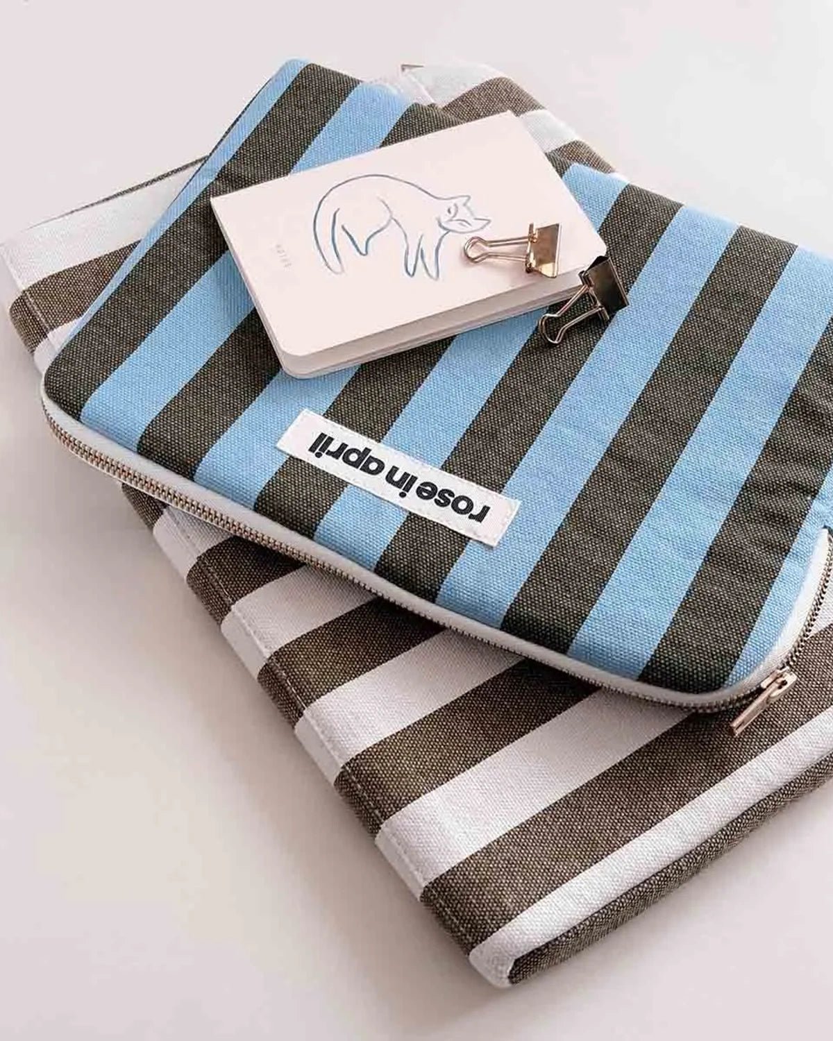 Rose in April - ANOUK iPad - Hülle • Stripes Olive/Blue - iPad - Hülle - ROSA ECK