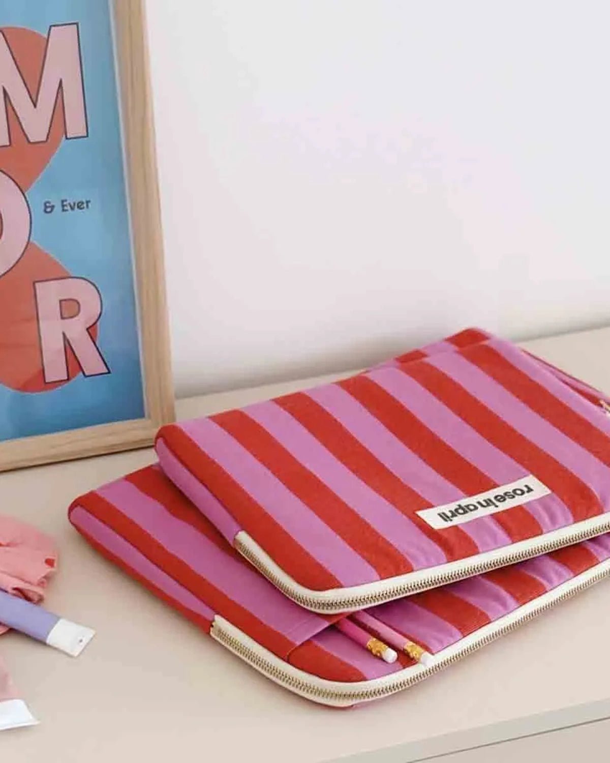 Rose in April - ANOUK iPad - Hülle • Stripes Orchid/Tomato - iPad - Hülle - ROSA ECK