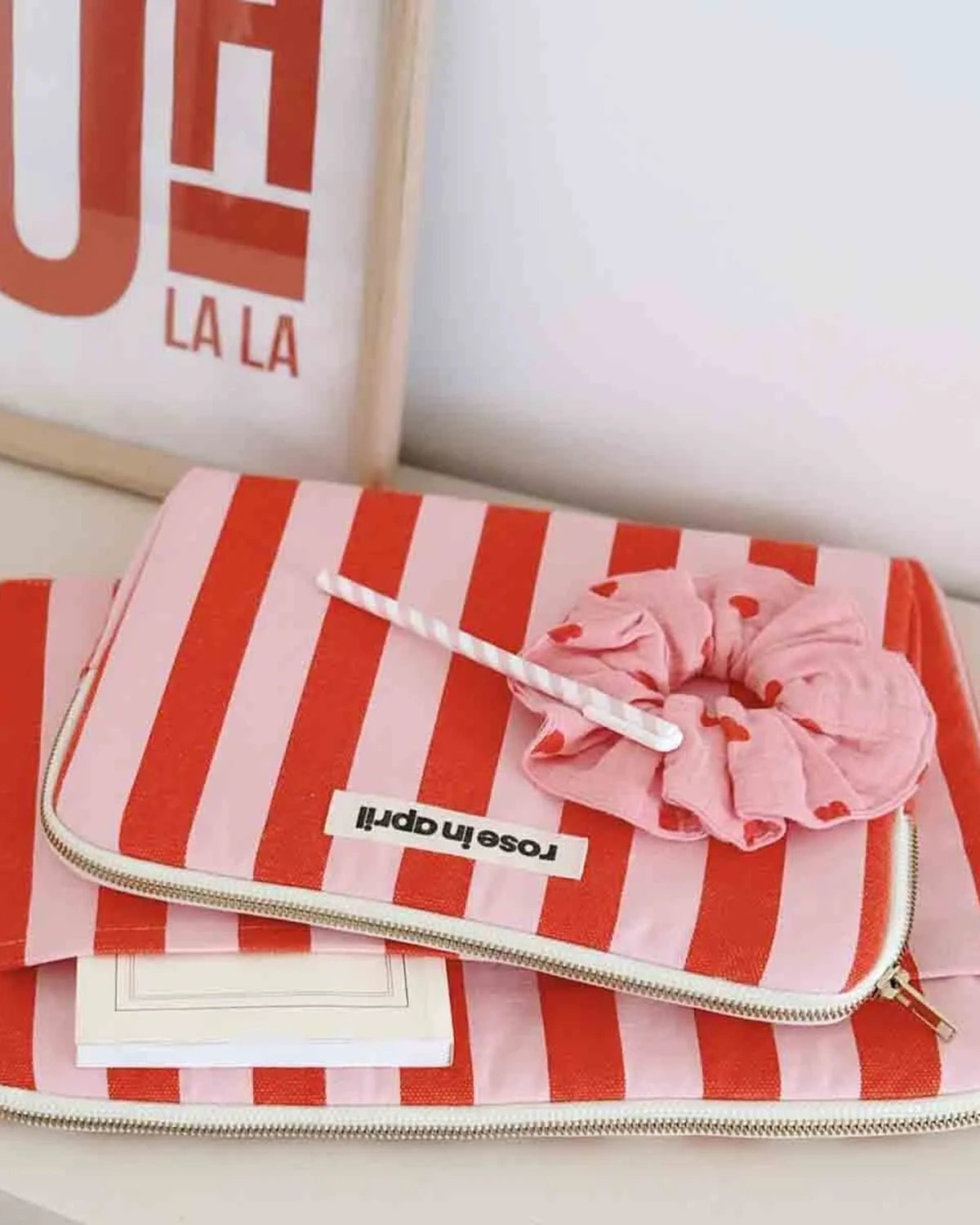 Rose in April - ANOUK iPad - Hülle • Stripes Tomato/Candy - iPad - Hülle - ROSA ECK