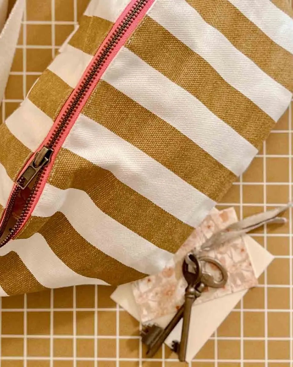 Rose in April - BANANA Bauchtasche • Stripes Ecru/Caramel - Bauchtasche - ROSA ECK Concept Store