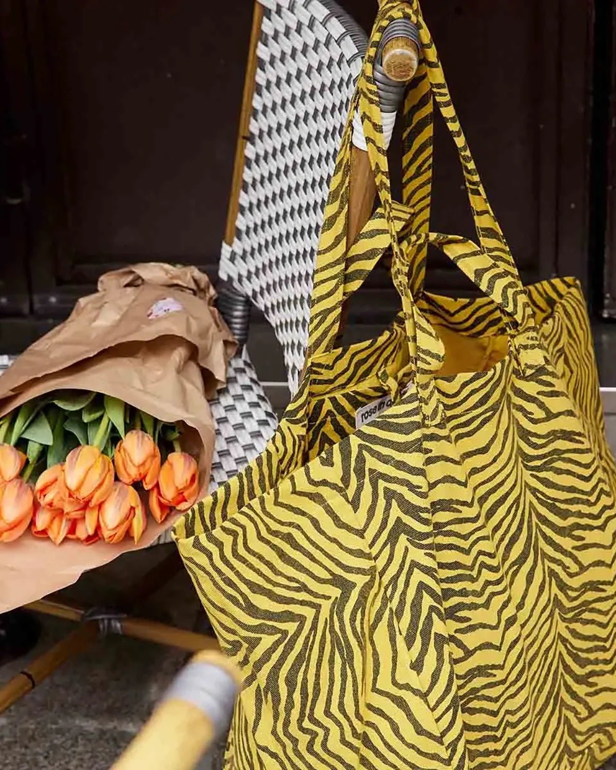 Rose in April - ELISA Einkaufstasche • Zebra Bambou/Black - ROSA ECK