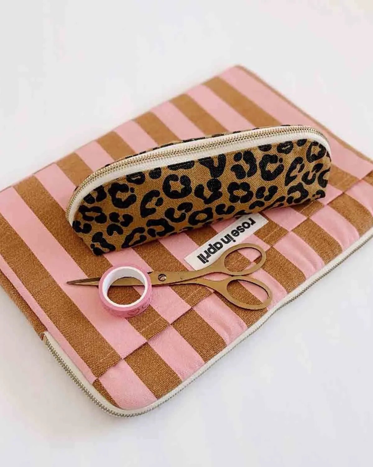 Rose in April - GASTON Federmäppchen • Graou Caramel - Federmäppchen - ROSA ECK