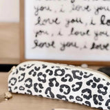 Rose in April - GASTON Federmäppchen • Graou Greige - Federmäppchen - ROSA ECK